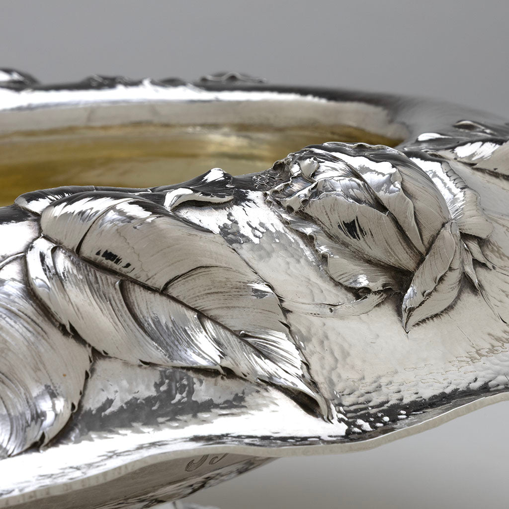 Rose on Barbour Silver Company Hand-Wrought Antique Sterling Silver Art Nouveau Centerpiece, Wallingford, CT, 1904, Retailed by Mermod, Jaccard, St. Louis, possibly sold at the 1904 St. Louis Exposition, signed by chaser Christopher M. Whalen