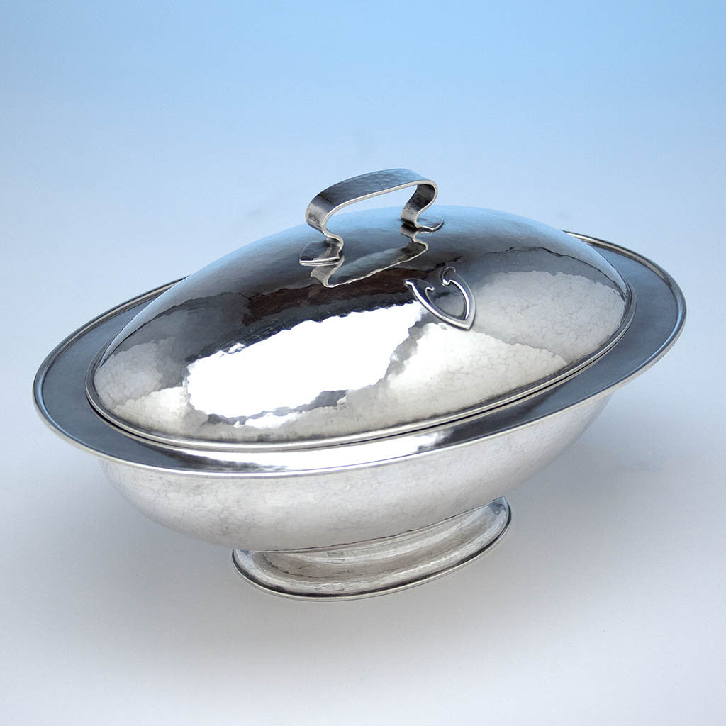 Top of The Kalo Shops Pair of Arts &amp; Crafts Sterling Silver Covered Entrée or Vegetable Servers, Chicago, IL, 1912-16