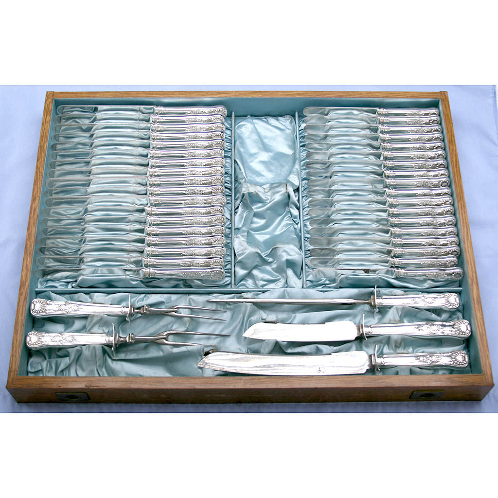 Gorham - The Hugh and Julia Murphy Grant &#39;Kings III&#39; Pattern Sterling Flatware service for 18, c. 1895