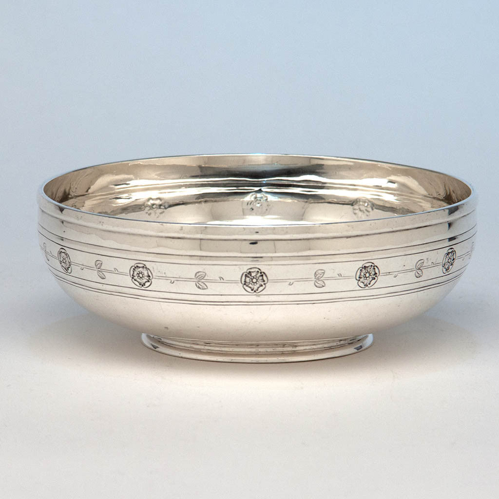 Arthur Stone Arts & Crafts Sterling Silver Rose Decorated Bowl, Gardner, Massachusetts, 1909-19 