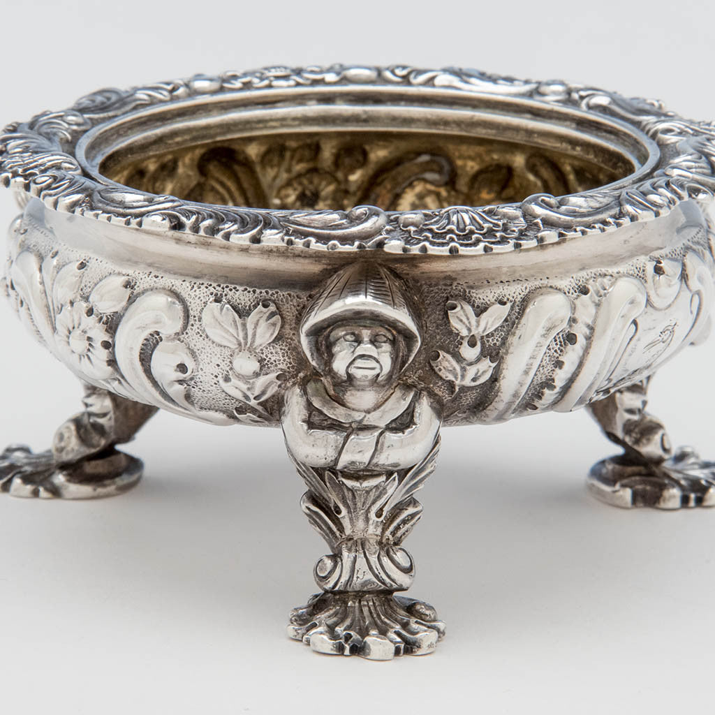 Foot of Rebecca Emes &amp; Edward Barnard George III Chinoiserie Sterling Silver Master Salts, London, 1818/19 - Set of 4 
