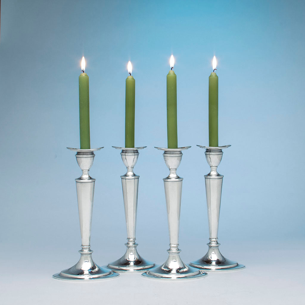 Arthur Stone Set of 4 &#39;Scrooby Oval&#39; Arts and Crafts Sterling Candlesticks, Gardner, MA, c. 1920