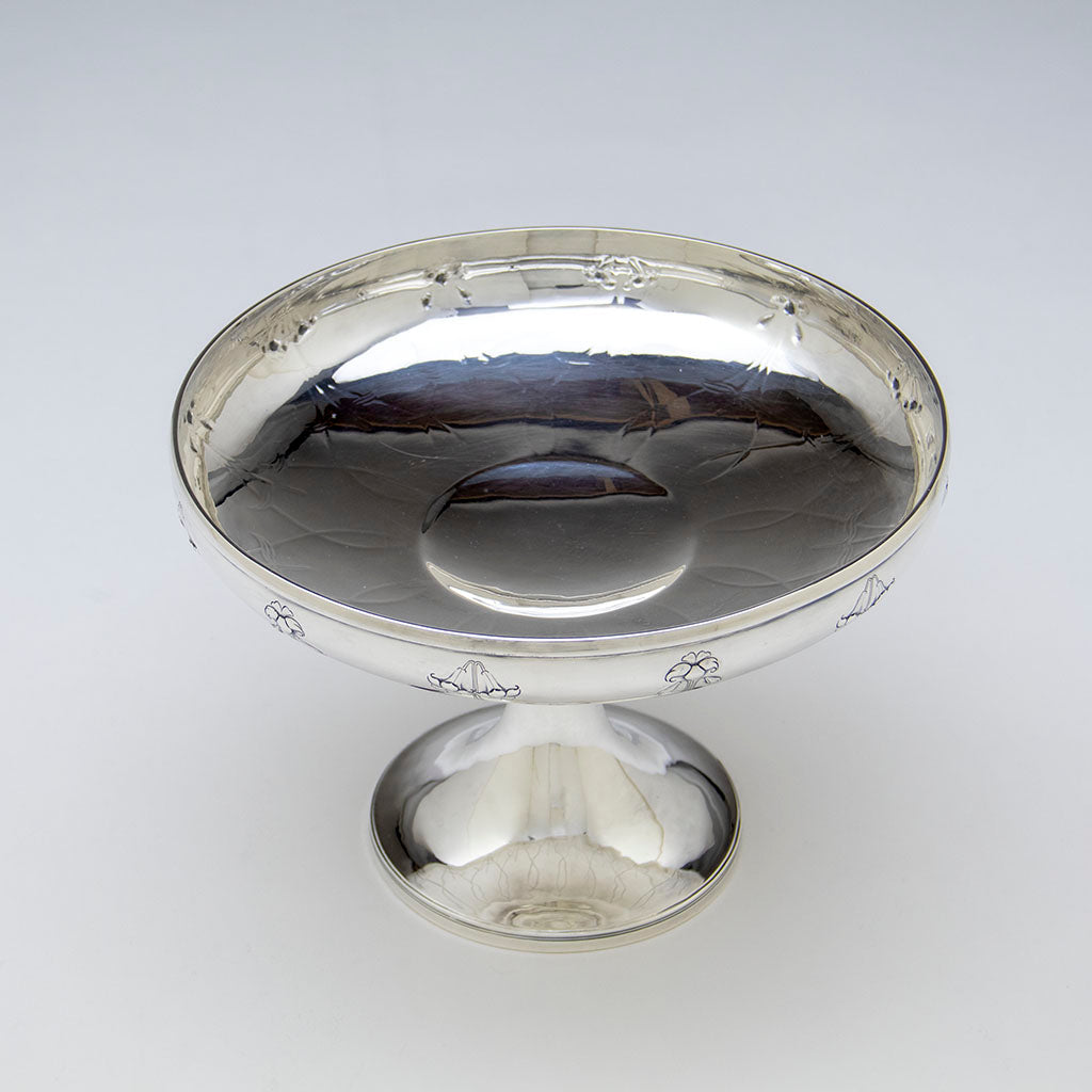 Bowl interior od Arthur Stone Arts &amp; Crafts Sterling Silver Decorated Large Compote, Gardiner, MA, 1906-12