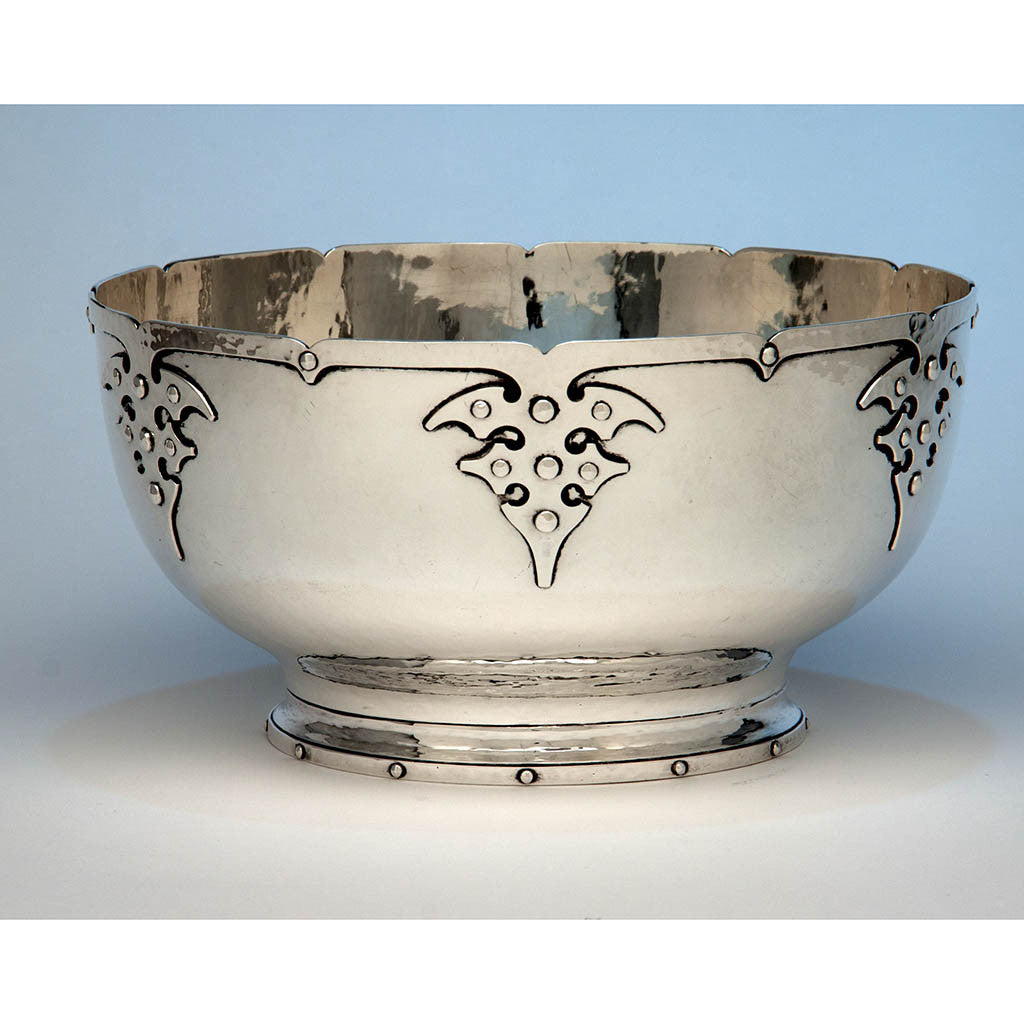 Shreve &amp; Co Antique Sterling Silver &#39;XIV Century&#39; Pattern Centerpiece Bowl, 1904-08