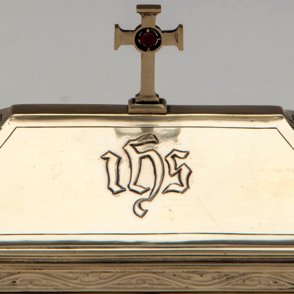 Cross &amp; lid detial George E. Germer: &quot;The Supper at Emmaus&quot; Silver Gilt Ciborium, Mason, NH, c. 1922