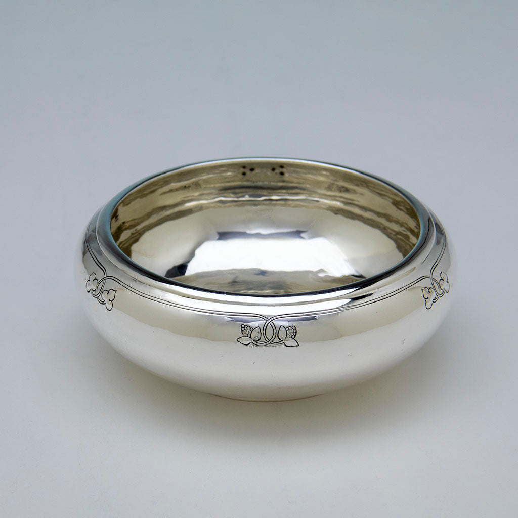 Arthur Stone Arts & Crafts Sterling Silver Decorated Bowl, Gardner, Massachusetts, 1909-19