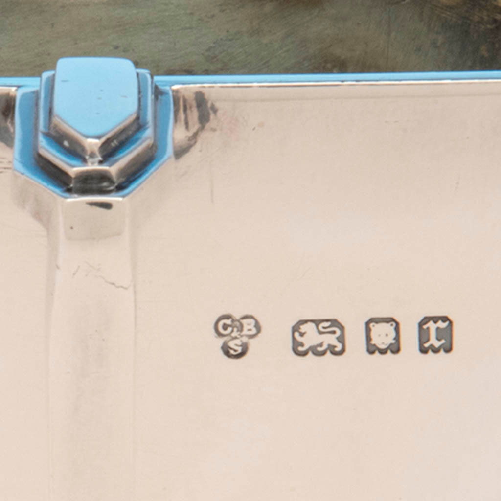 Charles Boyton and Son English Art Deco Sterling Silver Coffee Service on Tray, London, 1932/33, the tray 1933/34