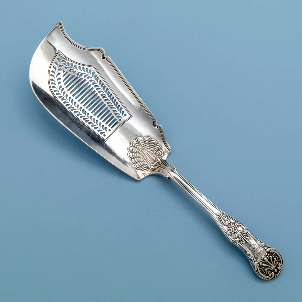 Jonathan Hayne Queen's Pattern Antique Sterling Silver Fish Server, London, 1826/27