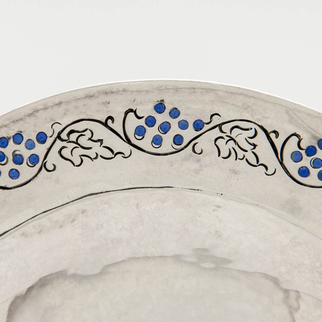 Border detail of Mary Knight Arts &amp; Crafts Sterling Silver Mayonnaise Set, Boston or Wellesley Hills, MA, c. 1907