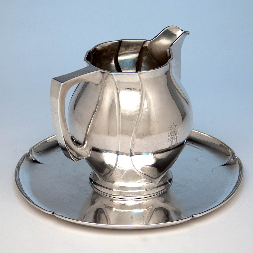 Kalo Pitcher on tray