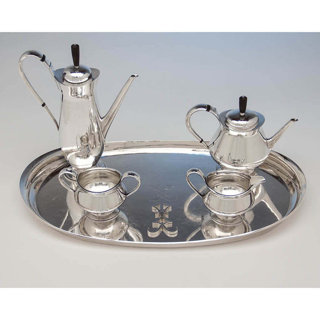 Top of Leslie Durbin English Mid-Century Modern Sterling Silver Coffee Service with Tray, London, 1967/68