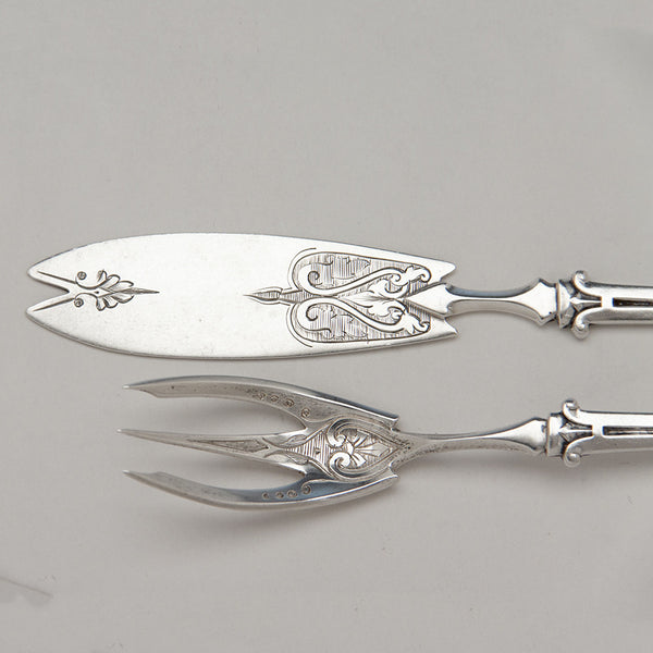 John R. Wendt 'Medallion' Antique Sterling Silver Pickle Set, New