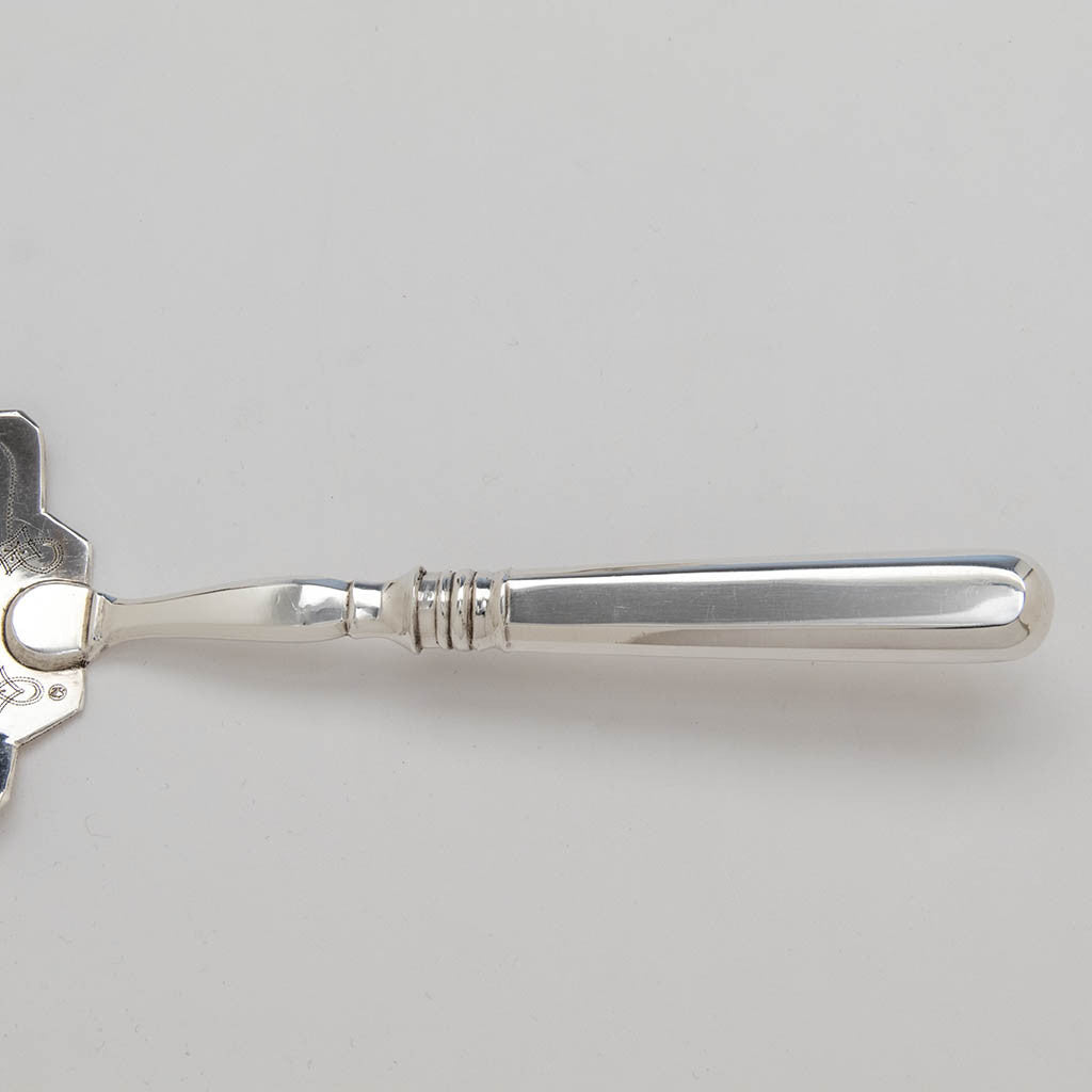 Handle to Jorgan Allenius Antique Russian Silver Pastry Server, Astrakhan, 1899-1916