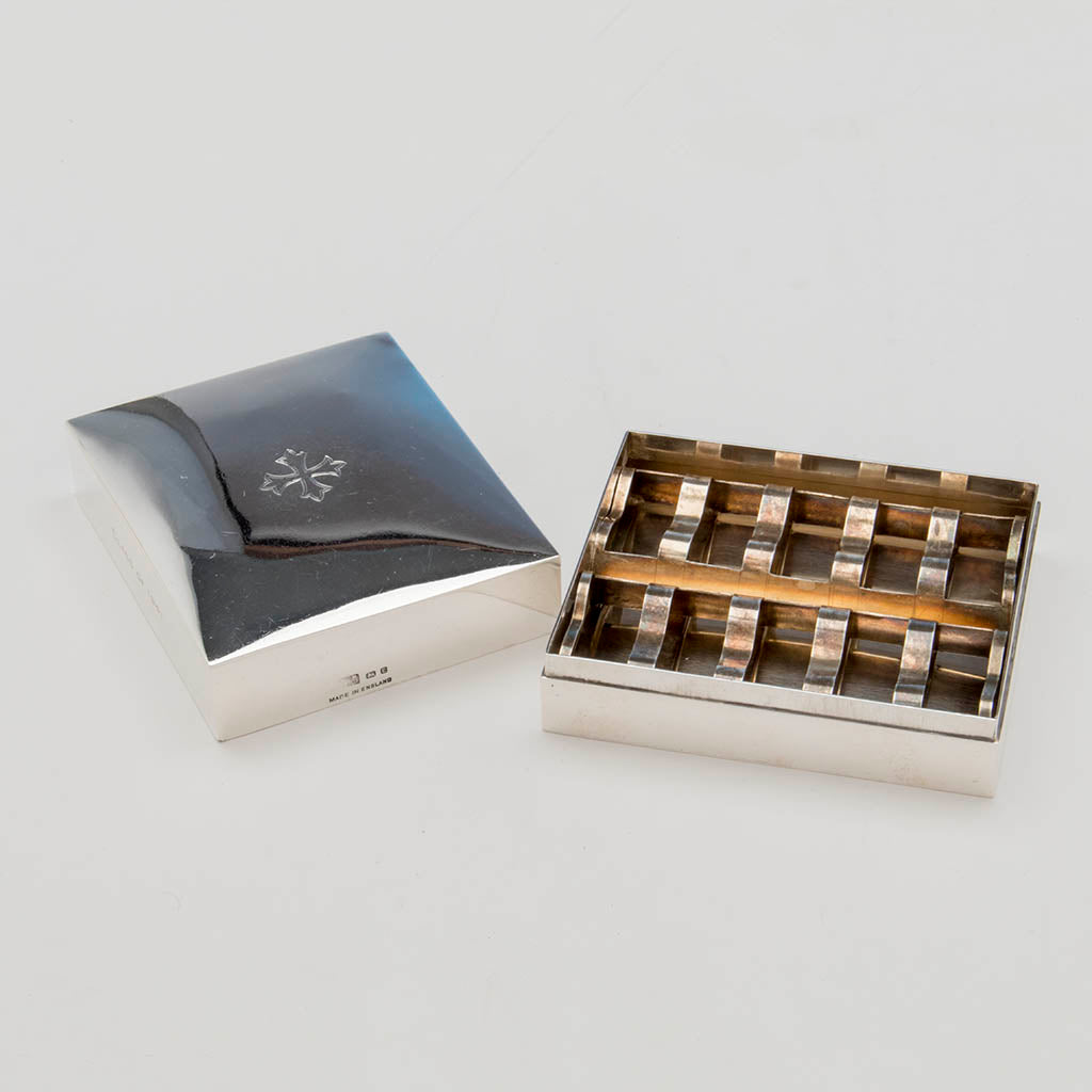 AR Mowbray & Co, Ltd Sterling Silver Ciborium Box, London, 1940/41 ...