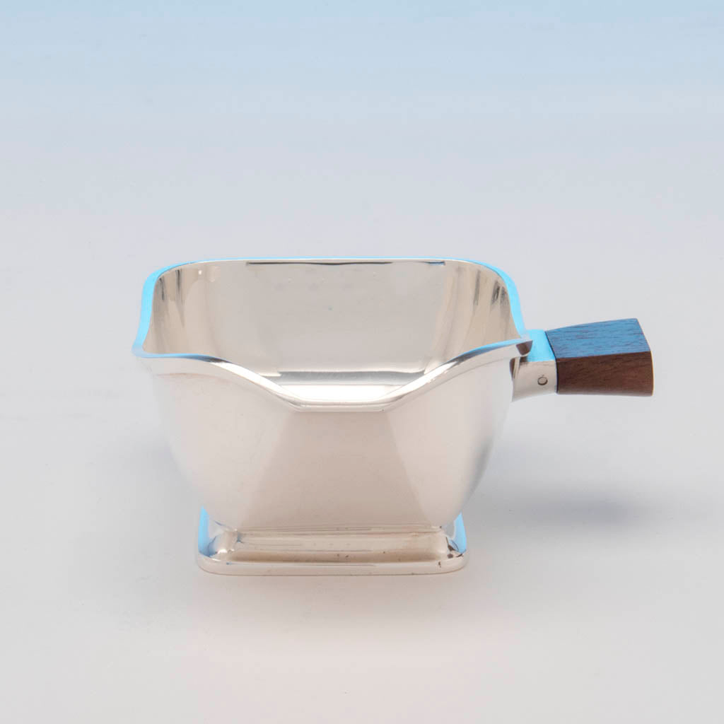 Front of Tétard Frères French Silver (.950) Art Deco Sauce Boat, Paris, c. 1930